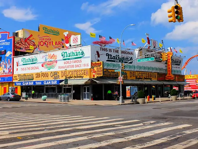 Hvad skal man se på Coney Island - Nathan's Hot Dog