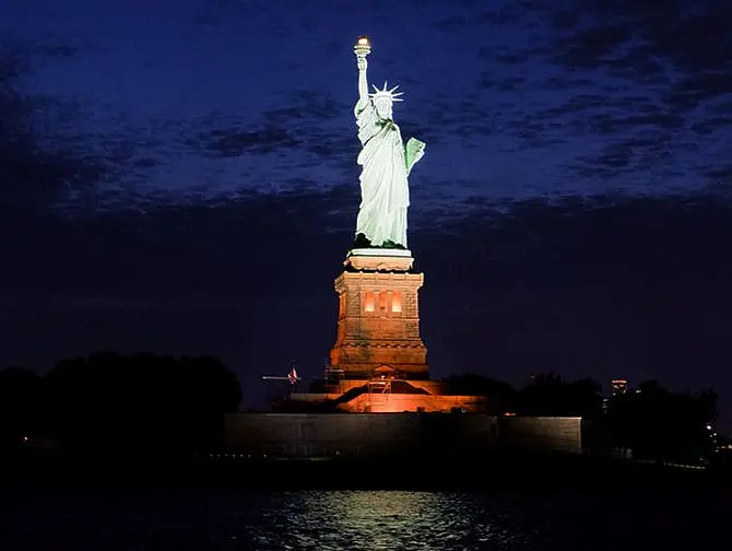 Middagscruise i New York - Frihedsgudinden