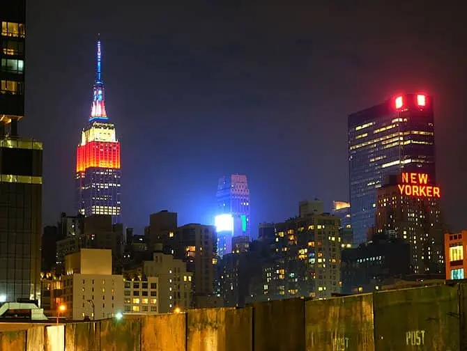 Hvad skal man se i Midtown Manhattan- Empire State Building om aftenen