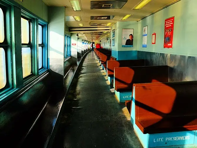 Staten Island Ferry - Indenfor