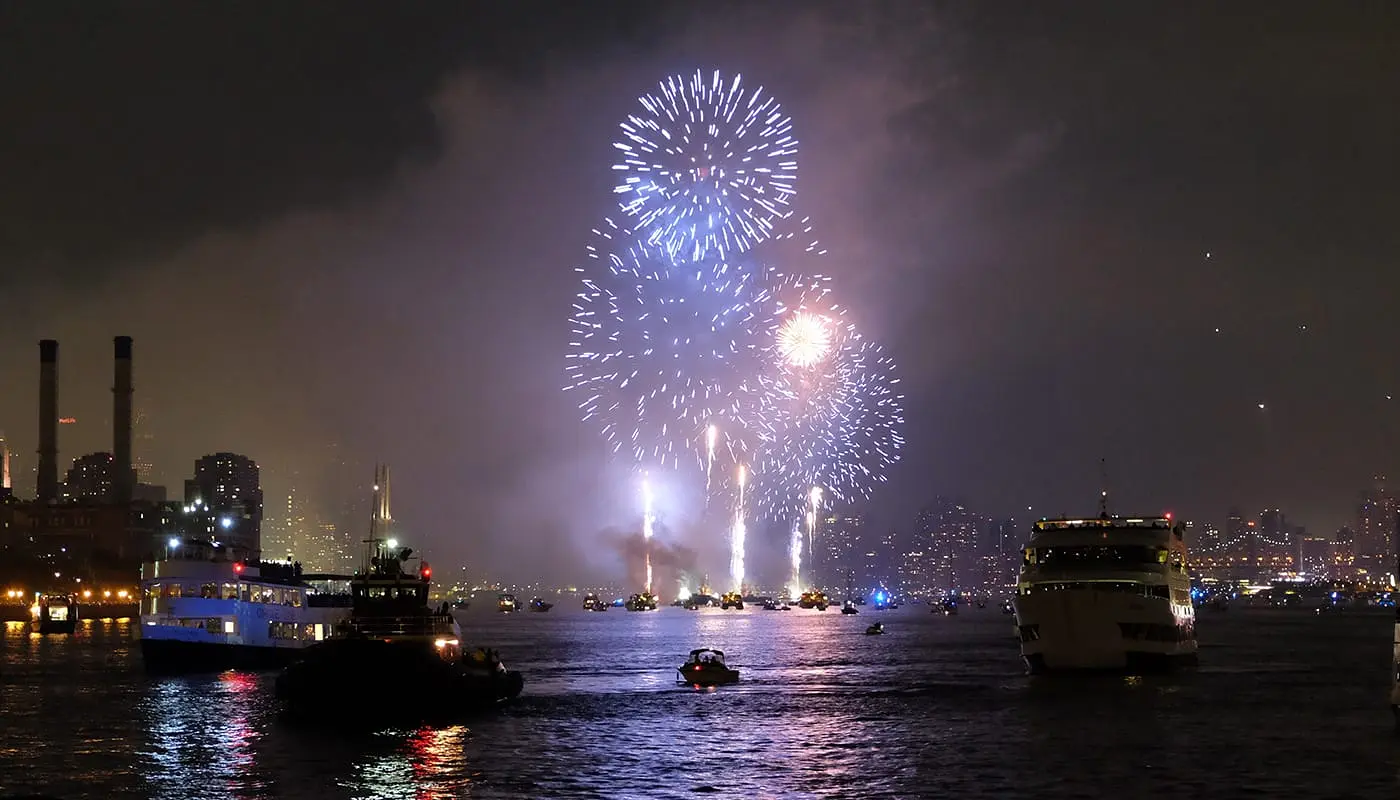 Nytårsaften cruise i New York - Fyrværkeri