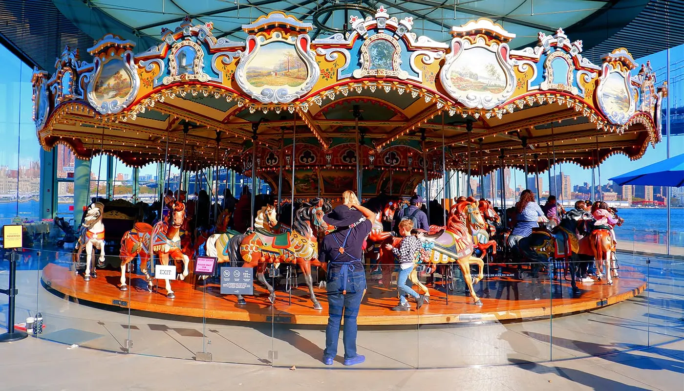 Jane's Carousel i Brooklyn - Karrusellen
