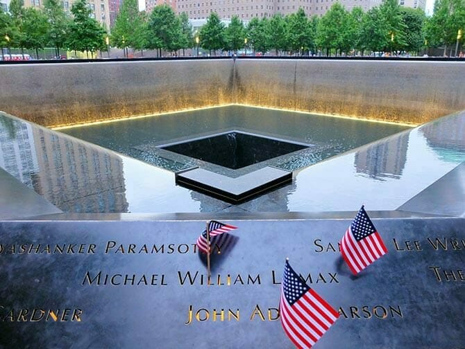 9/11 Memorial i New York NewYorkCity.dk