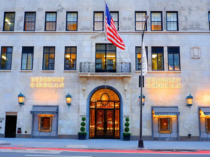 Shopping på Fifth Avenue - Bergdorf Goodman i New York