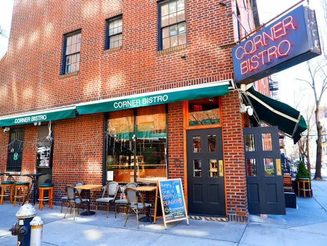 Bedste burger i New York - Corner Bistro