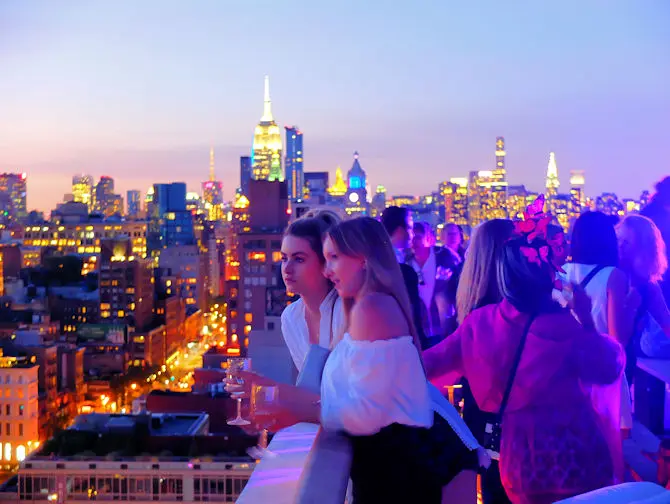 De bedste rooftop-barer i New York - The Roof solnedgang