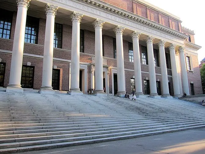 Day Trip to Boston fra New York Harry Elkins Widener Memorial Library