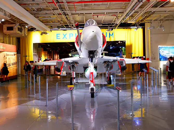 Intrepid Museum i New York - Jagerfly