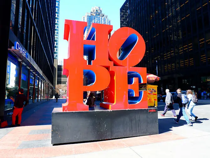 Bo og arbejde i New York