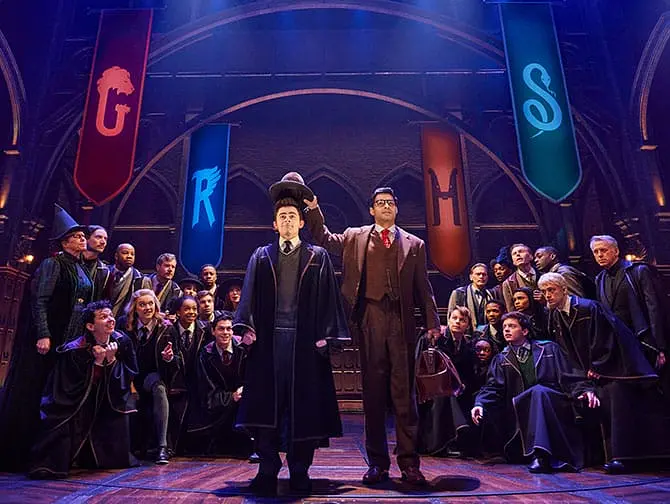 Harry Potter and the Cursed Child Broadway billetter - Hogwarts