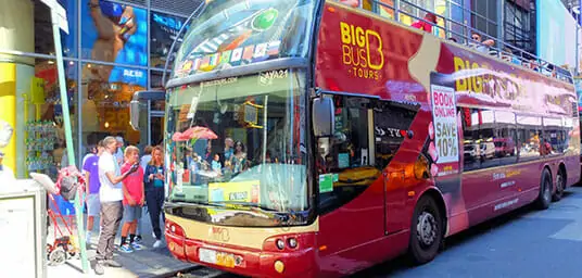 Hop-on-hop-off-bus