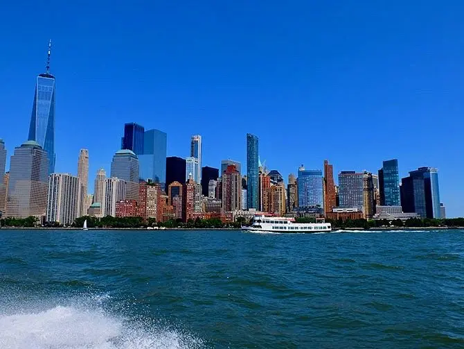 RIB-båd i New York - Udsigt fra båden