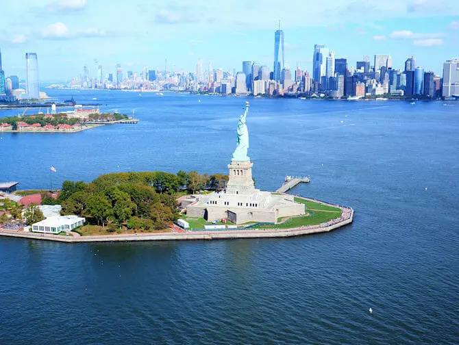 Helikoptertur i New York - Frihedsgudinden & Downtown