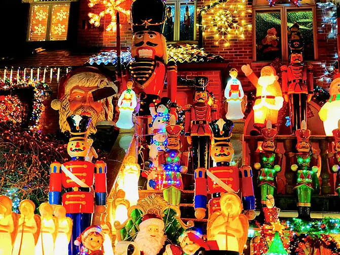 Filmlokationer i New York - Alene Hjemme Dyker Heights
