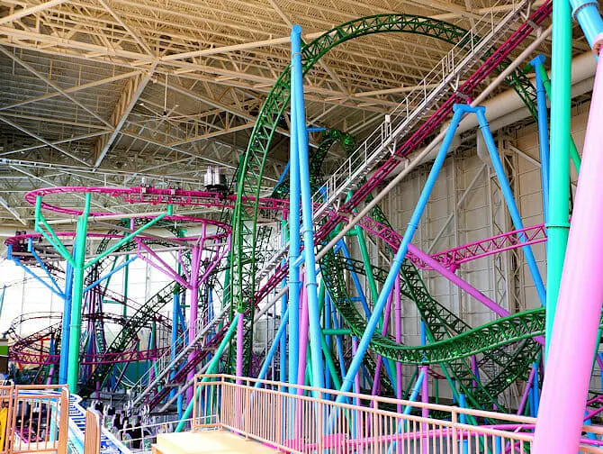 Nickelodeon Universe Amusement Park tæt på New York billetter - Rutsjebane