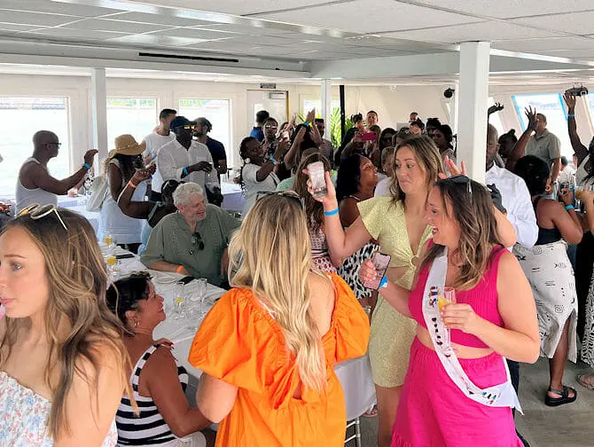 Brunch Cruise i New York - stemning