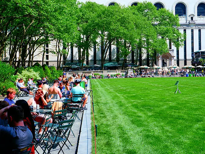 Bryant Park i New York - Public Library