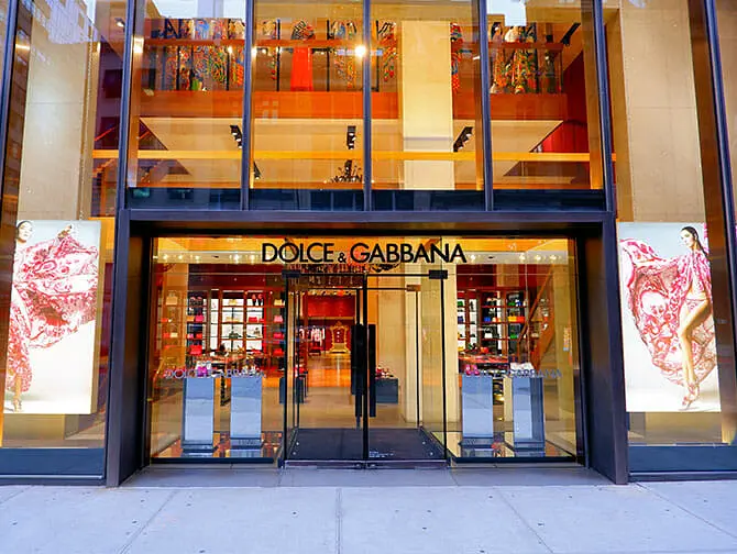 Shopping på Fifth Avenue Shopping - gata