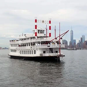 Nytårsaften cruises i New York - Liberty Belle NYC