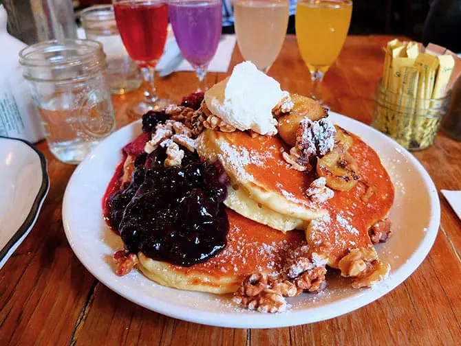Morgenmad i New York - Bubbys indenfor