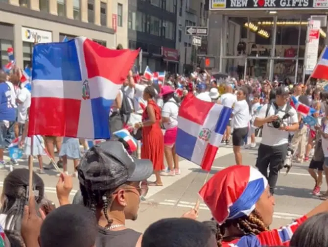 Dominican Day Parade i New York - Dominikansk samfund