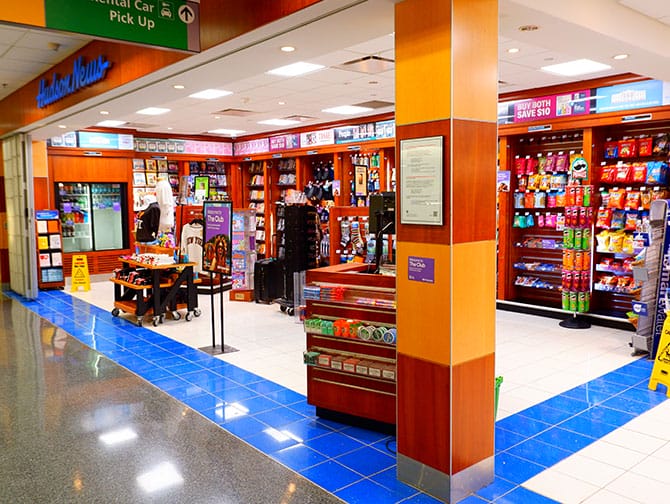 New York Stewart International Airport (SWF) - Butik