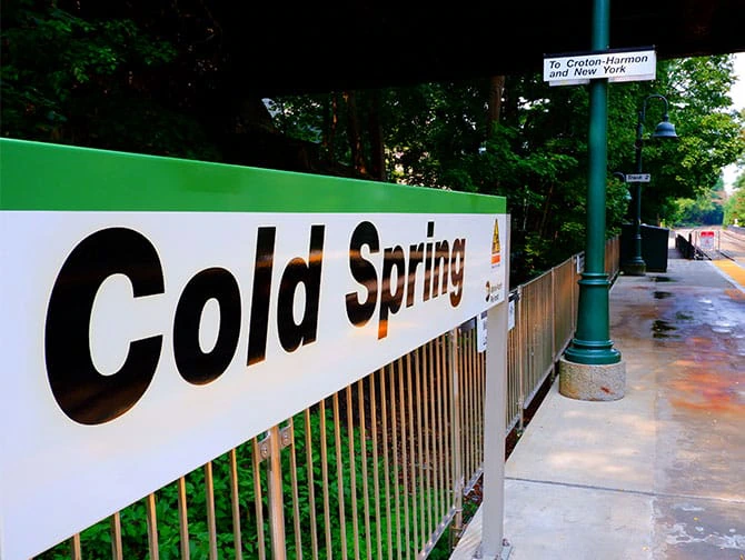 Amerikansk landsbyliv: Dagstur til Cold Spring nær New York - Tag toget til Cold Spring